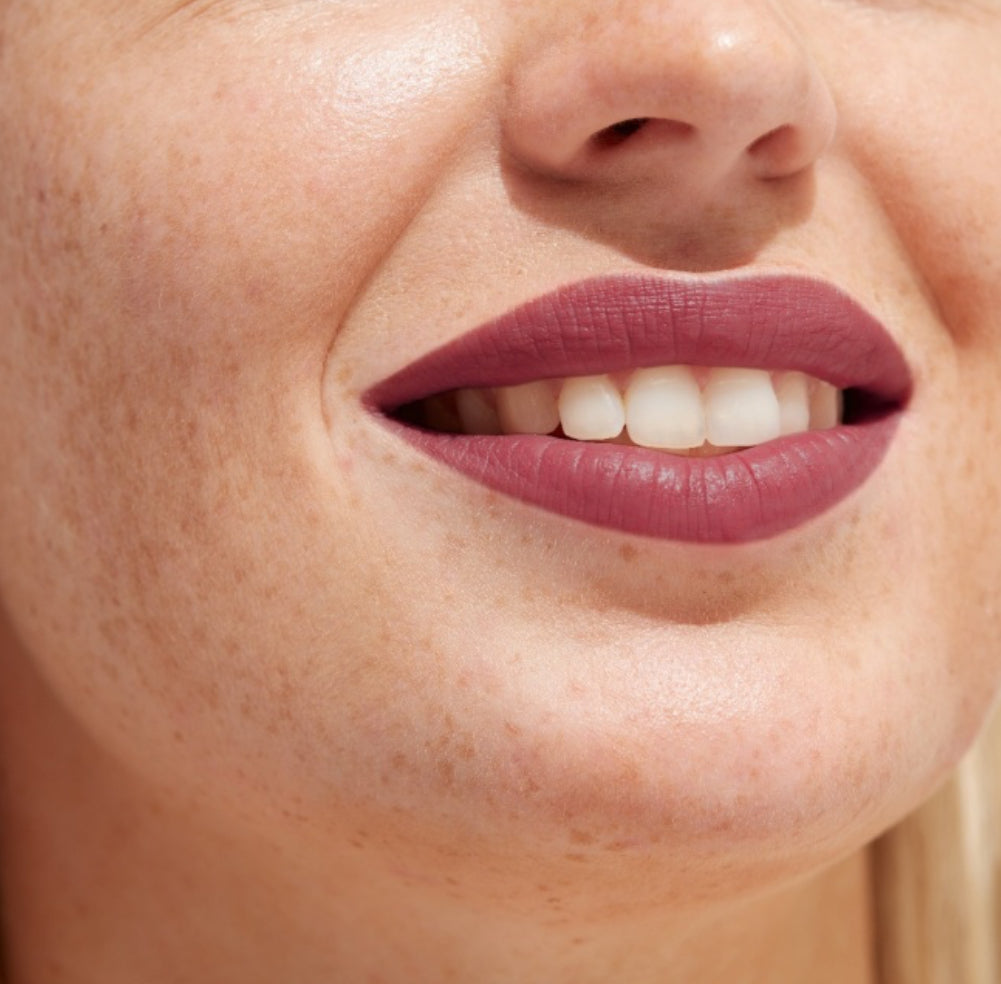 VELVET TOUCH LIPSTICK - 161 SWEETHEART GOSH