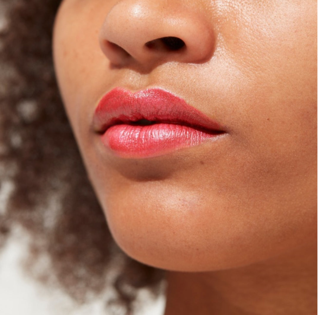 VELVET TOUCH LIPSTICK - 82 EXOTIC GOSH