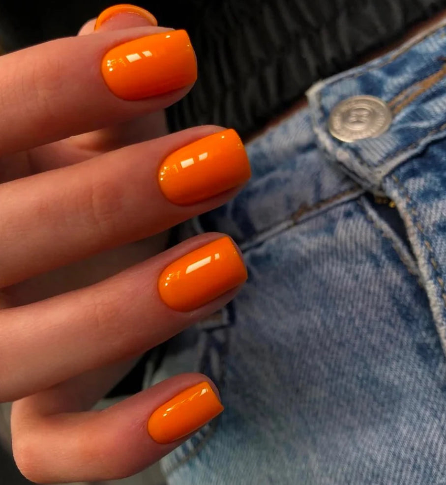 NAILED BY K GEL POLISH Dolce Vita (orange été ) -15ml